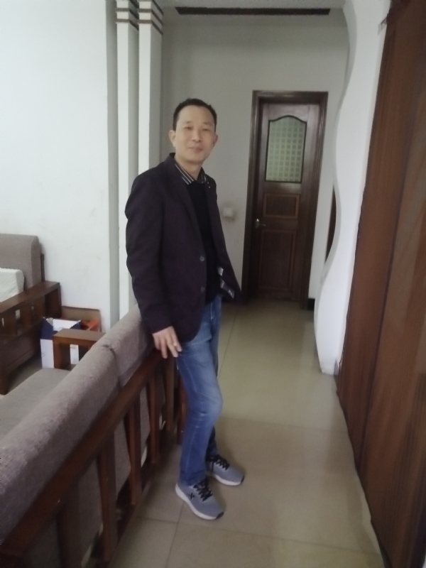 相亲相爱的第二张照片--株洲中老年相亲网